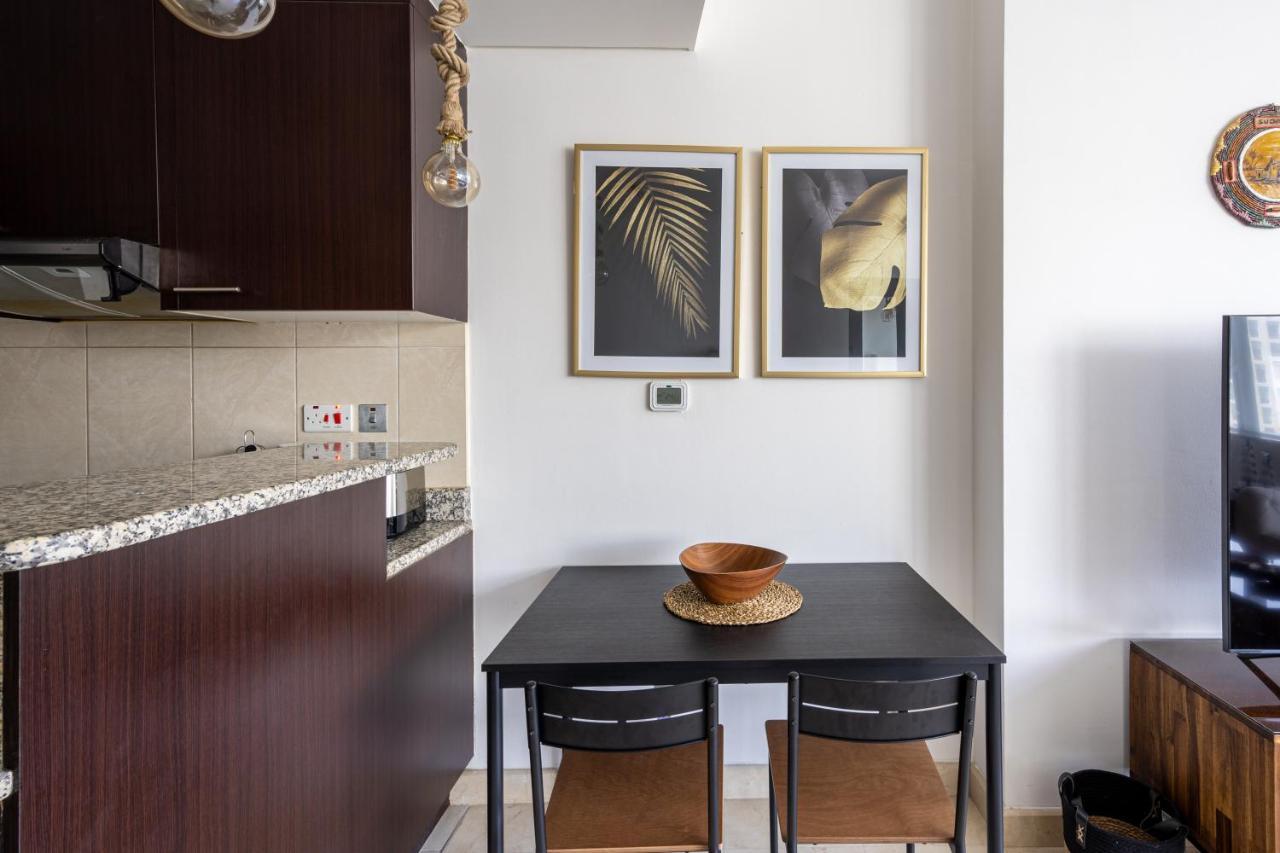 Higuests - Unique Interior With Stunning Views In Difc Apartment Dubai