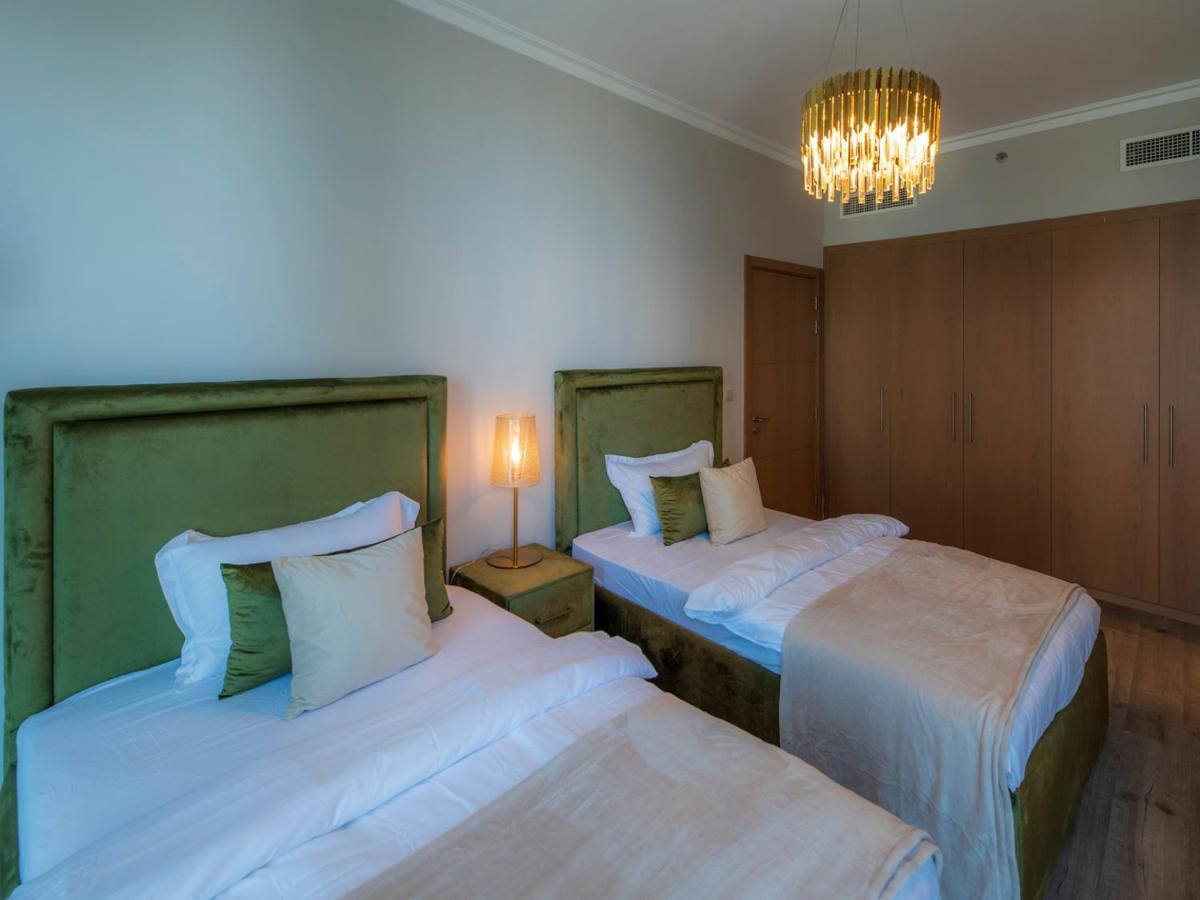 Apartment First Class 3br With Full Skyline & Sea View Dubai