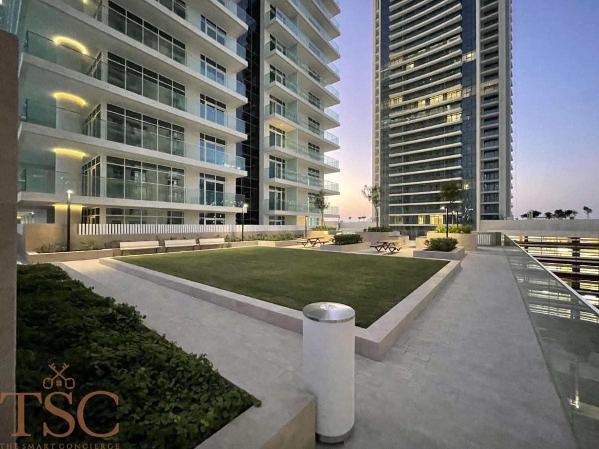 The Smart Concierge - Sunrise Bay Tower 1 Apartment Dubai