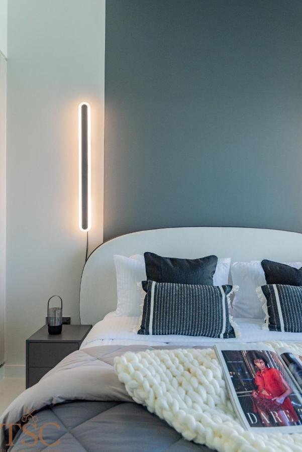 The Smart Concierge - Sunrise Bay Tower 1 Apartment *