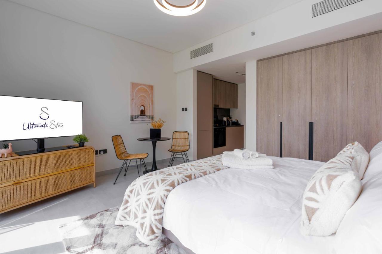 Ultimate Modern With Pool View In Jvc * Dubai