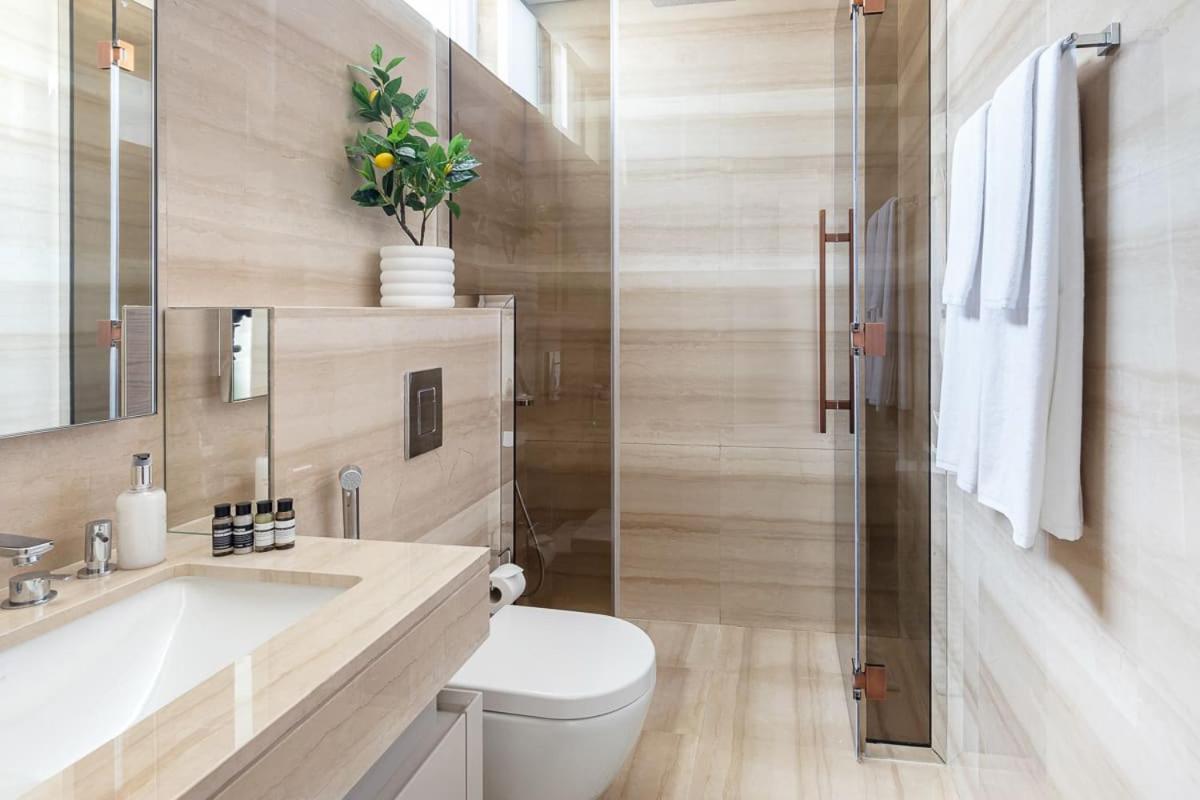 Frank Porter - Damac Hills Veneto Villas Villa *
