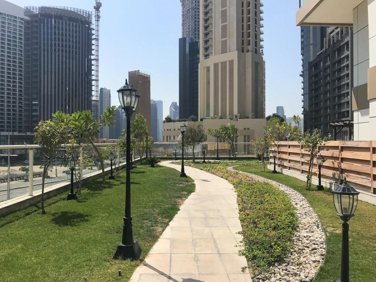 Apartment Frank Porter - Mon Reve Dubai