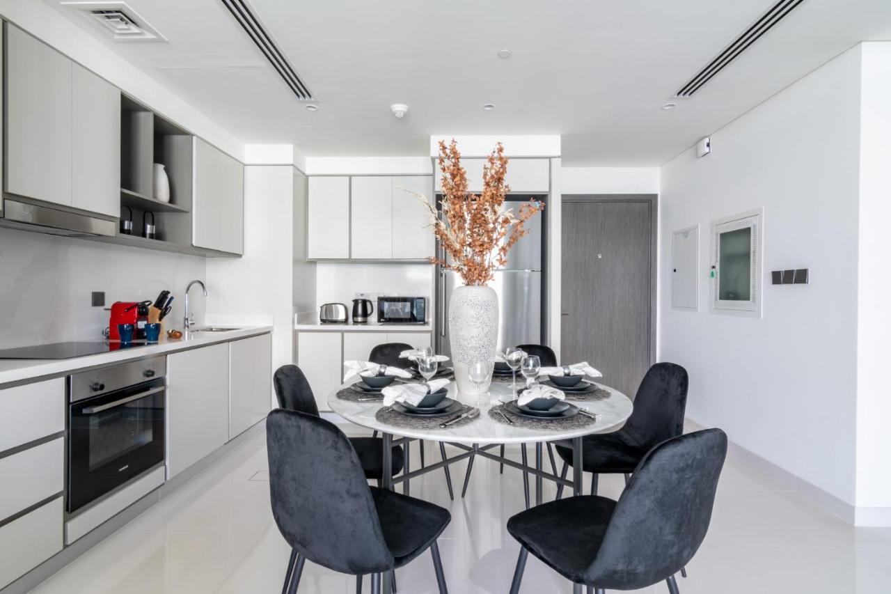 The Smart Concierge - Sunrise Bay Beachfront Apartment