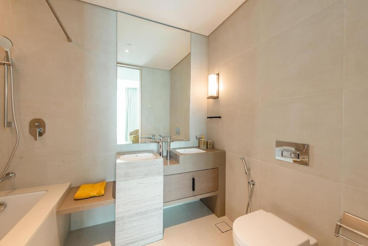 2 Bdr The Address Jbr Apartment