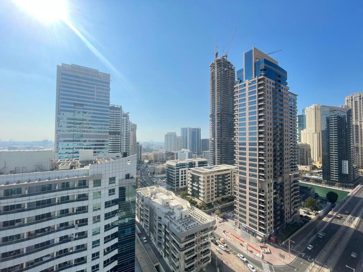 Luxury With Marina View Close To Jbr And Metro With Shared Kitchen Hospedagem domiciliar *