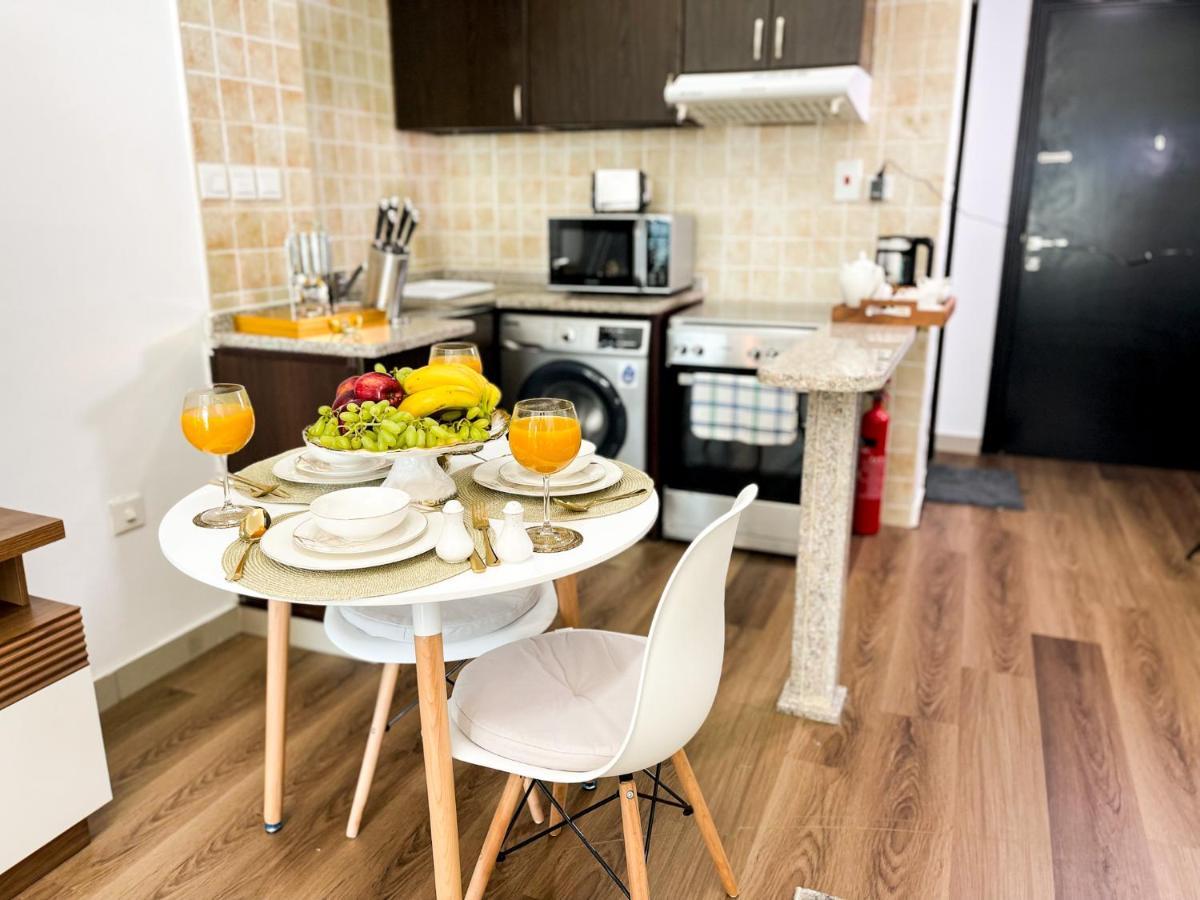 Luxury Close To Jbr Beach&yacht Club&metro-available Airport Shuttle Apartment