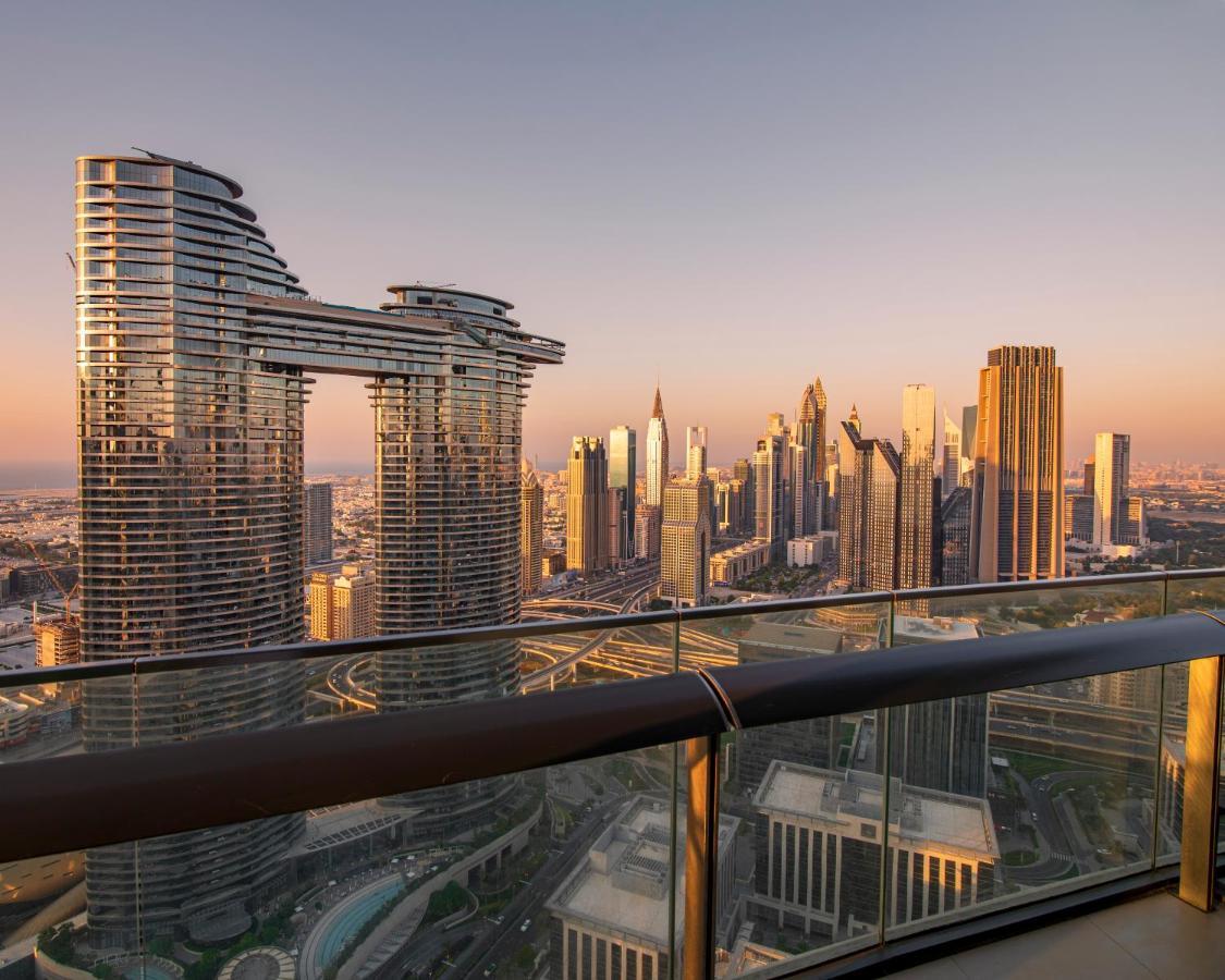 First Class 3br With Full Skyline & Sea View Dubai