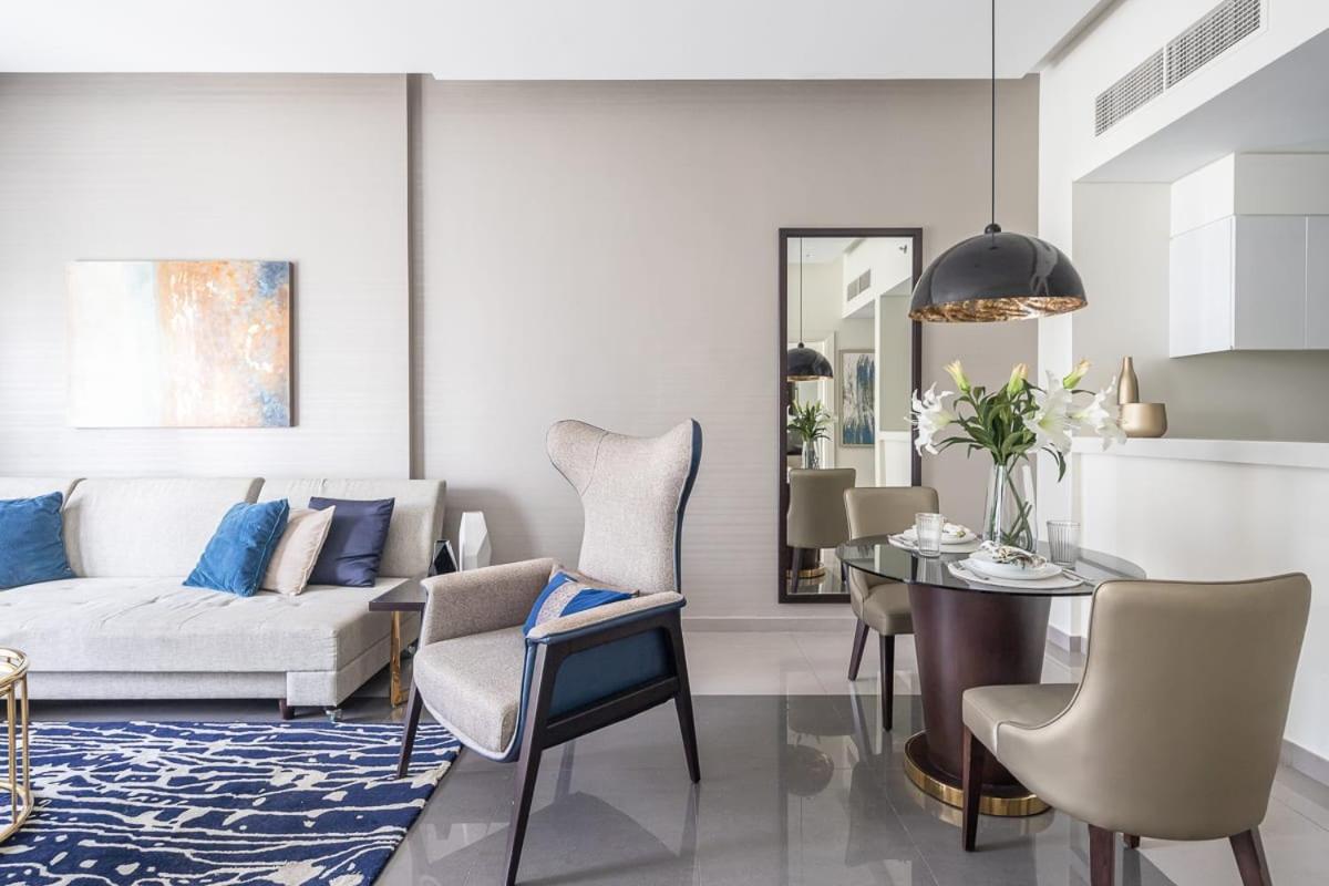 Frank Porter - Damac Majestine Dubai