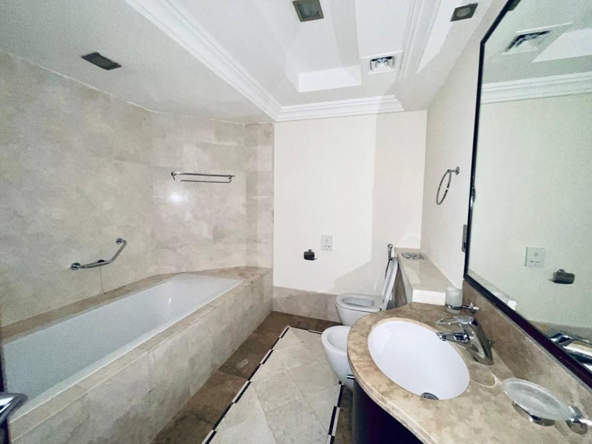 Luxury - Grandeur *