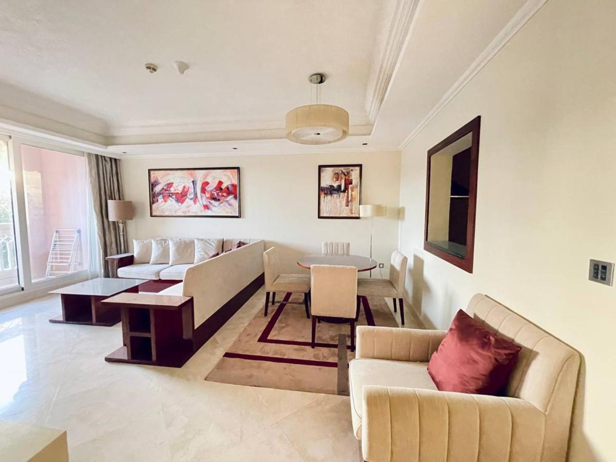Luxury - Grandeur *