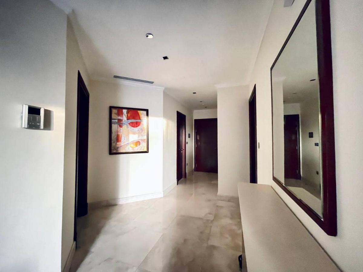 Luxury - Grandeur Apartment