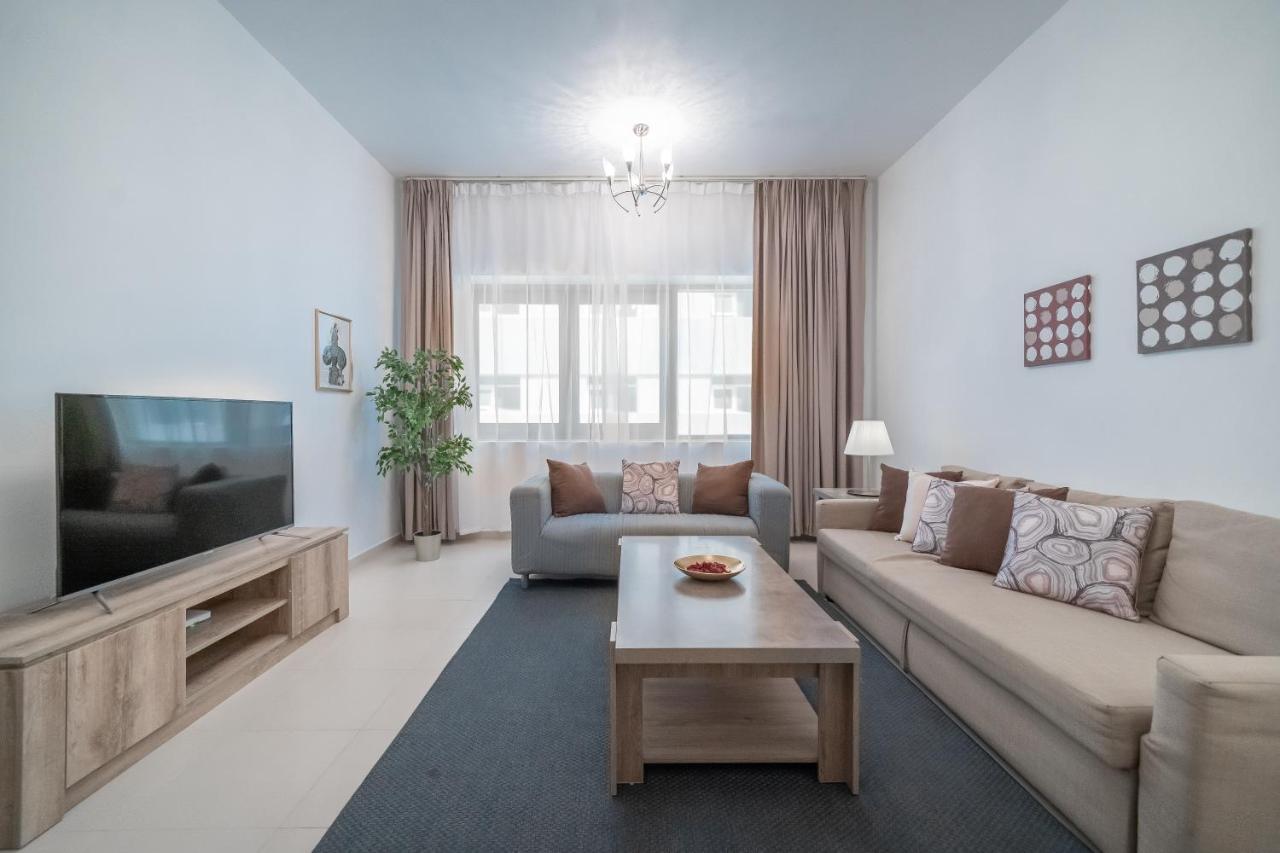 Higuests - Burj Al Nahda Apartamento