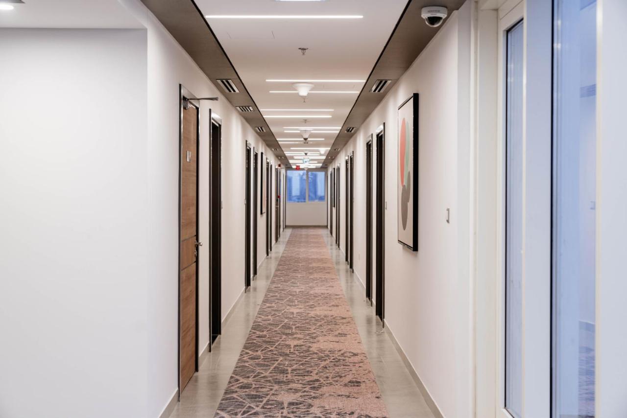 Hotel Resivation 2*