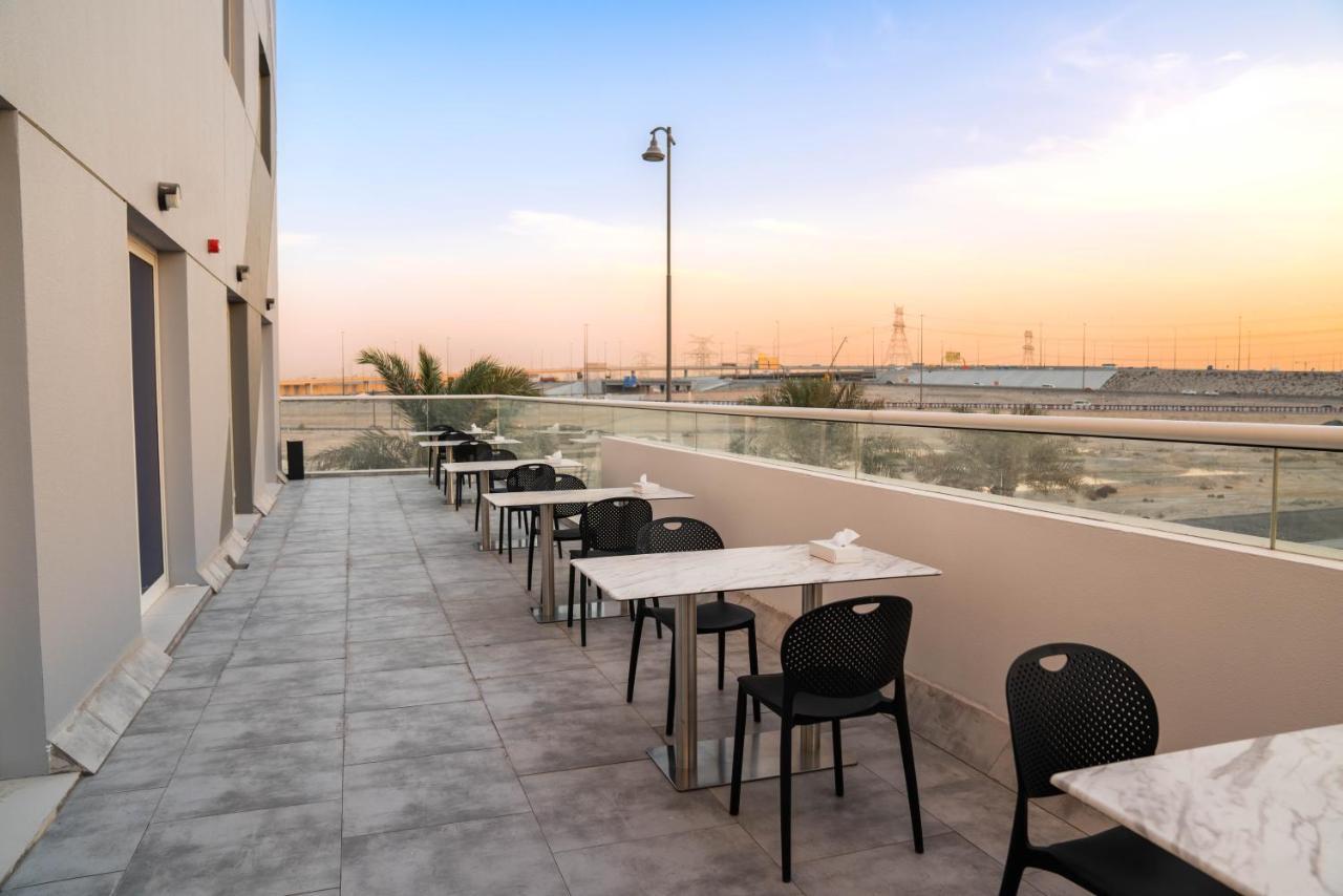 Hotel Resivation 2*