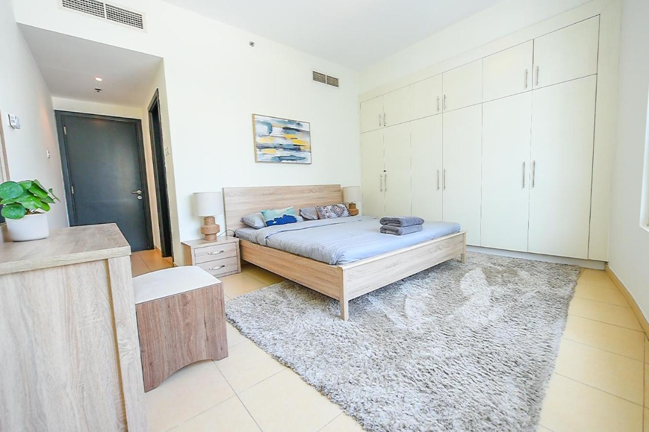 Apartment Lovely 2 Bed With Marina View - Dhl