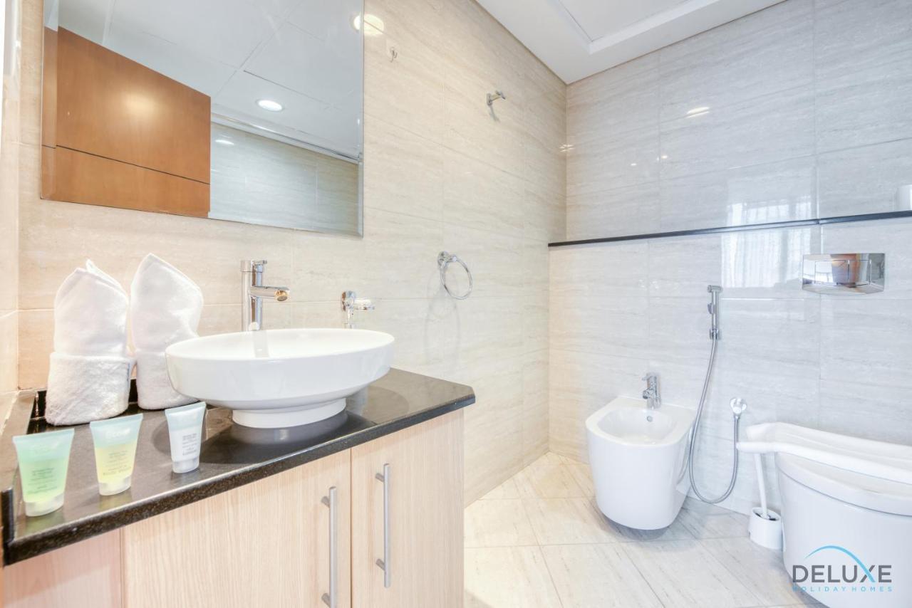 Ornate 2br At Ocean Heights Marina By Deluxe *