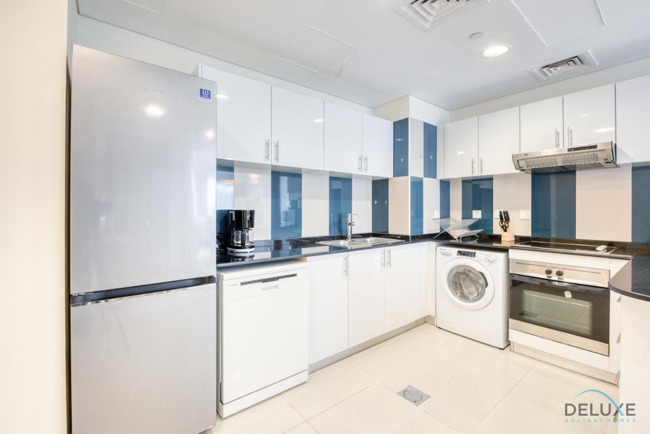 Ornate 2br At Ocean Heights Marina By Deluxe Apartment Dubai