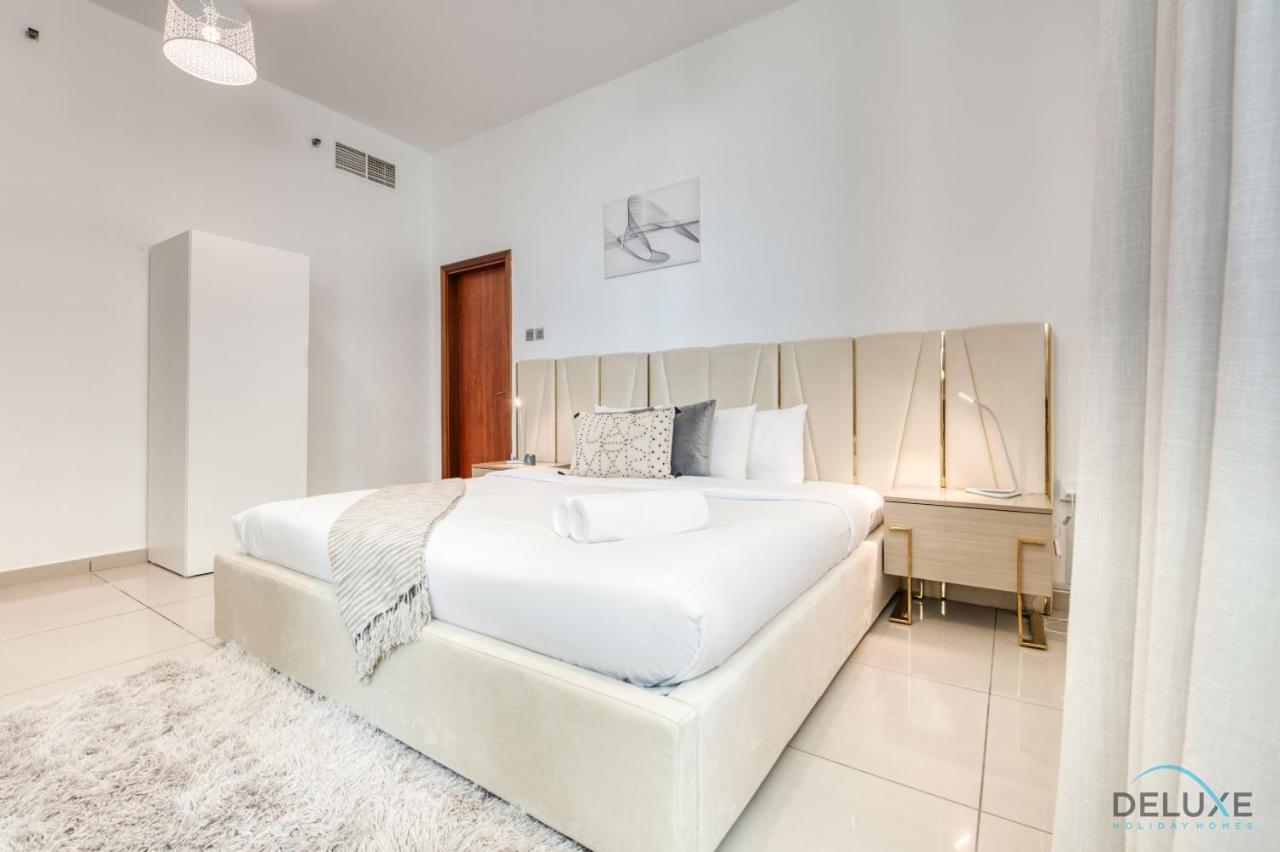 Dreamy 2br At Marina Pinnacle Marina By Deluxe Homes Apartment