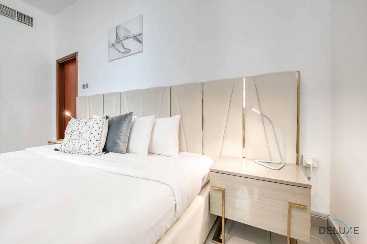 Dreamy 2br At Marina Pinnacle Marina By Deluxe Homes *