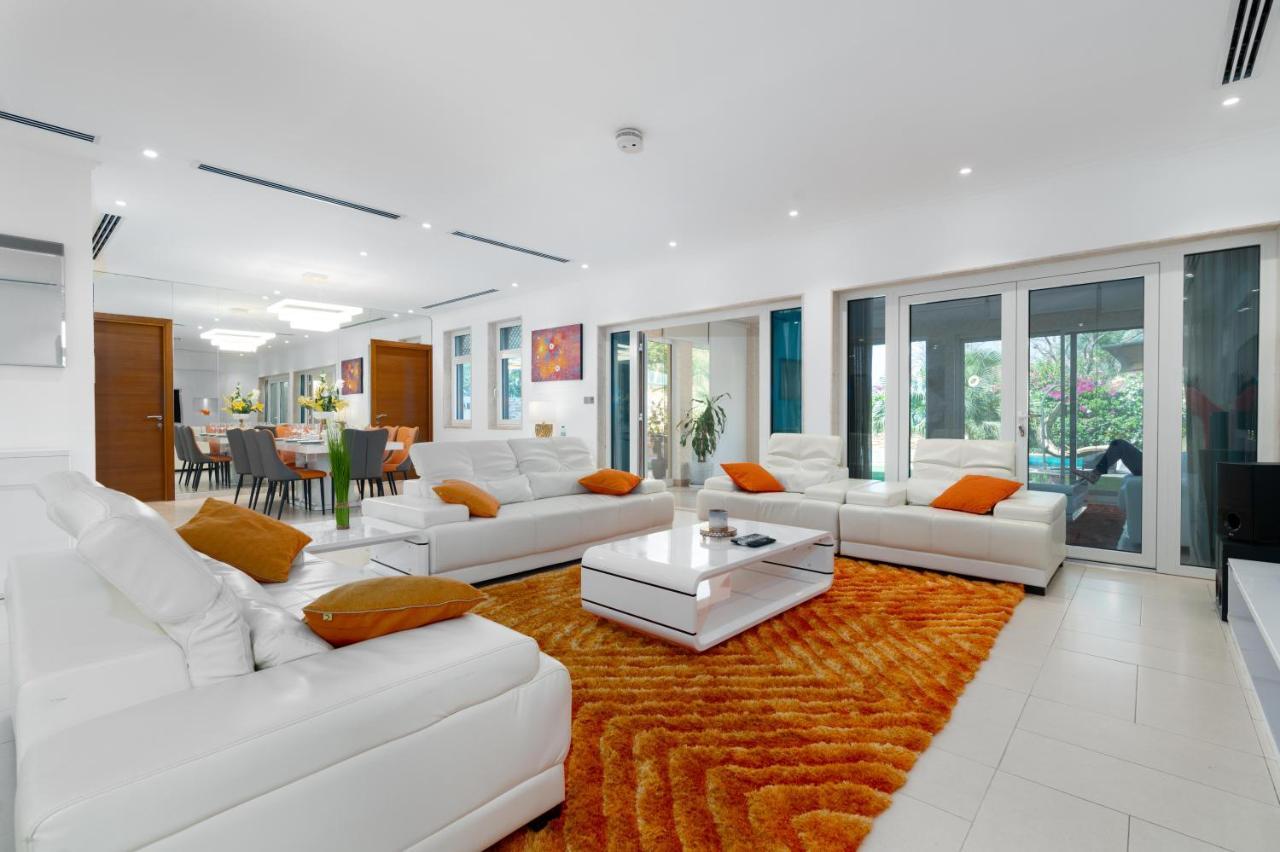 Apartamento 6 Plus 1 Bdr Jumeirah Park With Amz Climatized Huge Private Pool - 5 Min From Jbr Beach