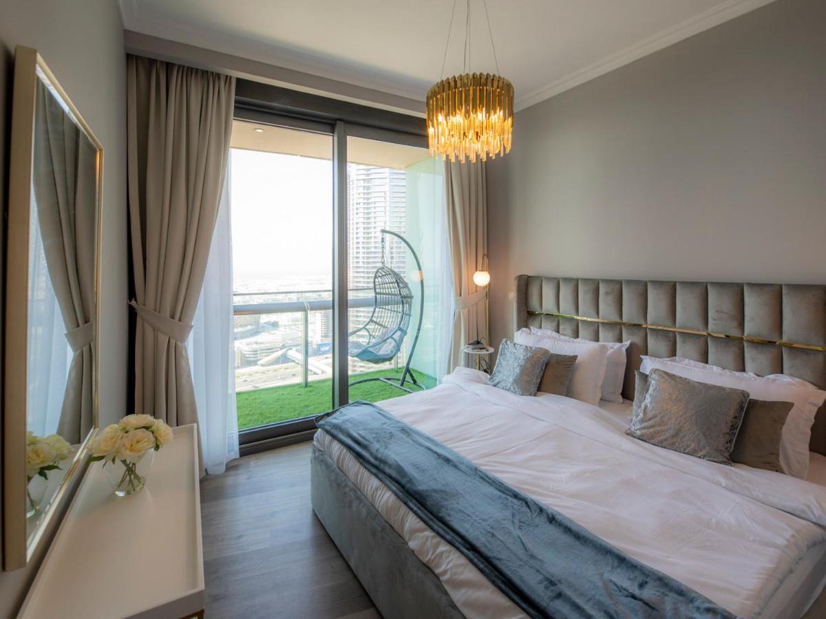 Apartment First Class 2br With Full Skyline & Sea View