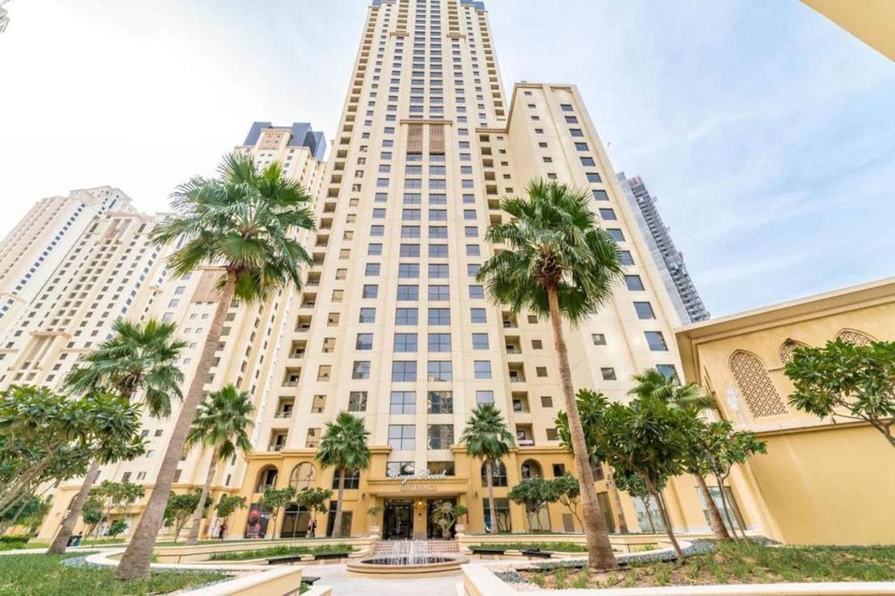 Entire Serviced Studio Jbr Sea View Balcony Apartment Dubai