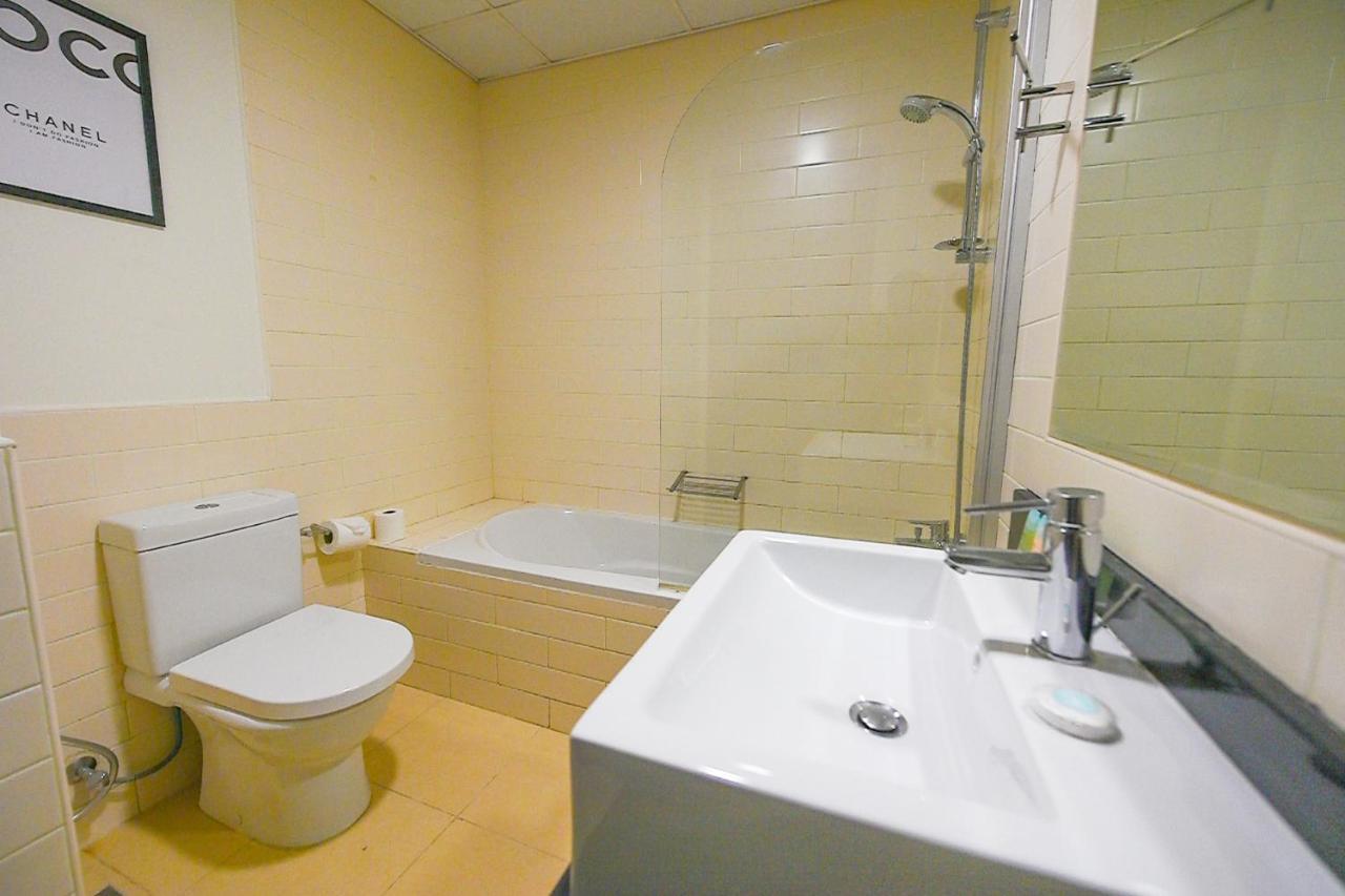 Lovely 2 Bed With Marina View - Dhl Apartment Dubai
