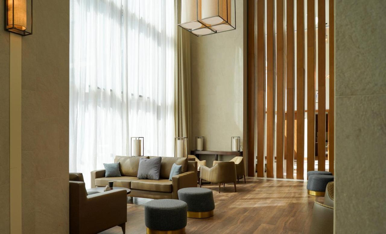 Staybridge Al-maktoum Airport By Ihg Apart Otel 4*