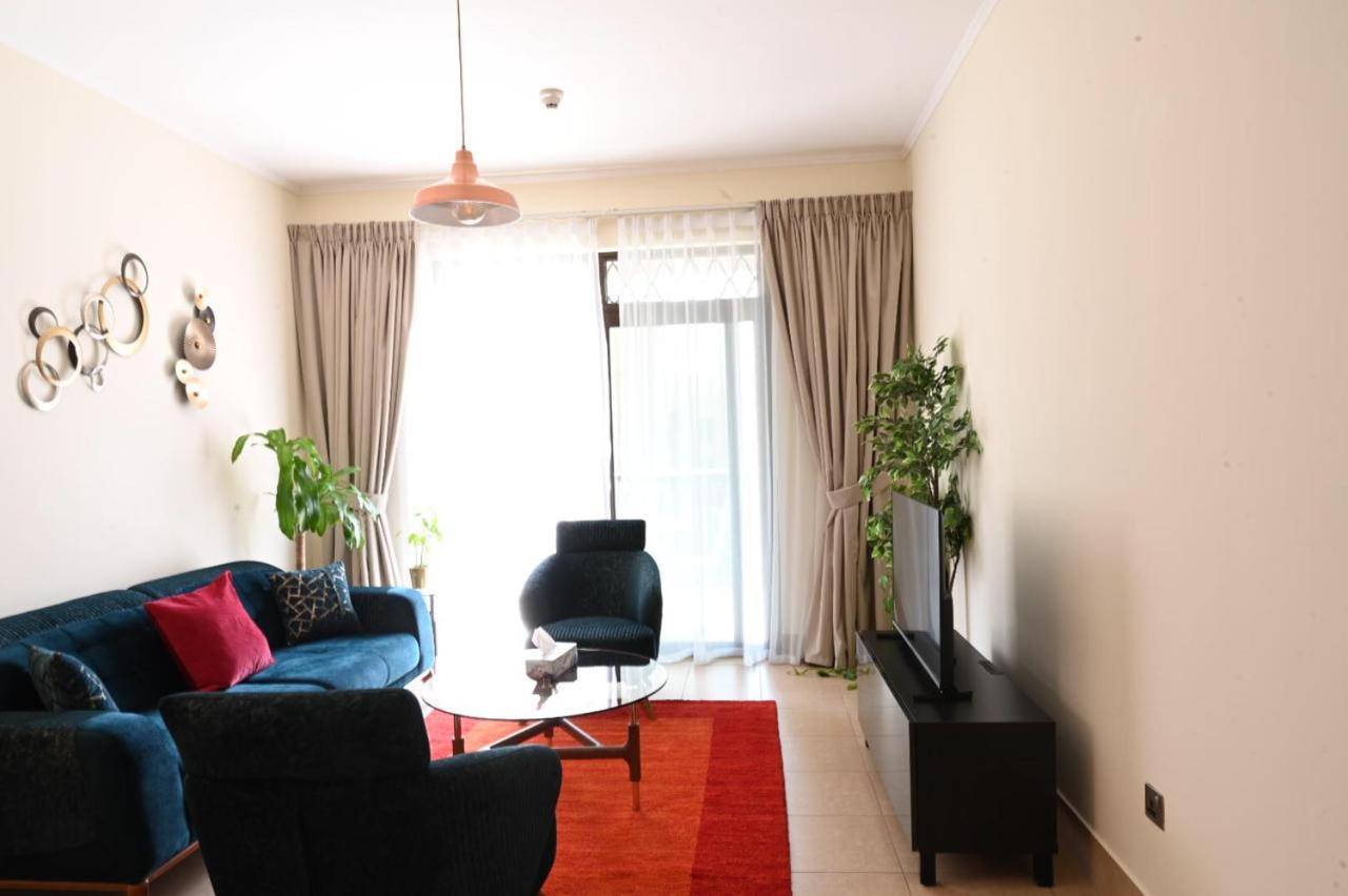Apartment Burj Khalifa View, Birds Chirping, Cozy And Stylish