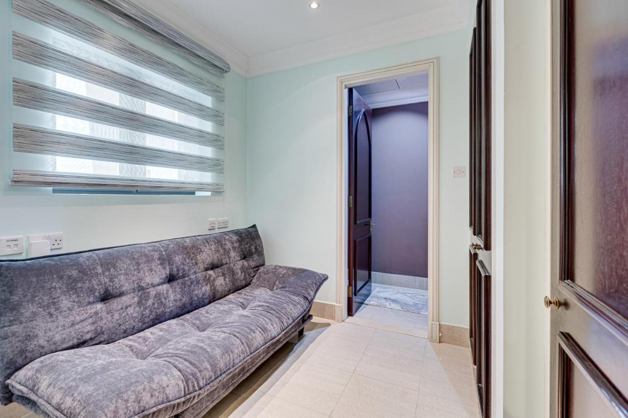Apartment Souk Al Bahar Near Burj Khalifa