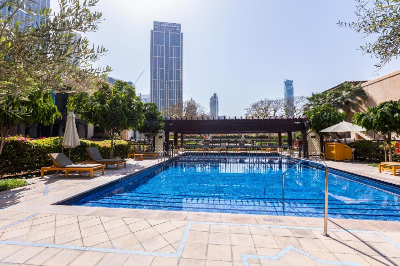 Souk Al Bahar Near Burj Khalifa *