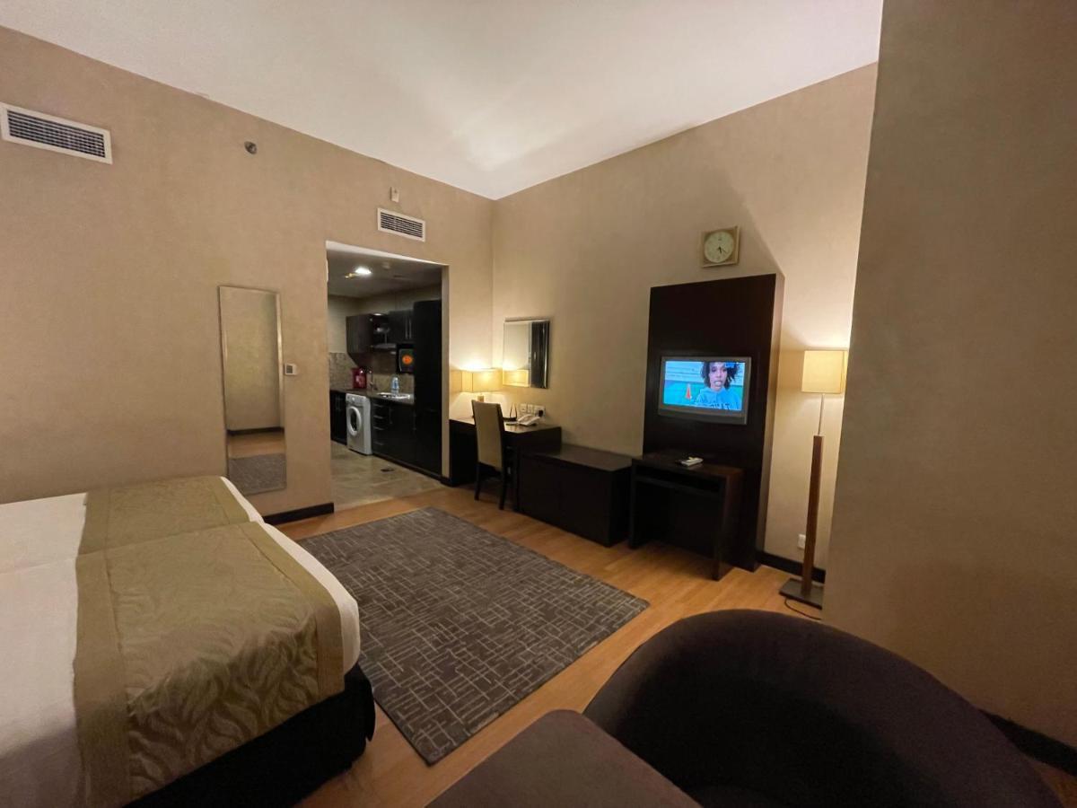 Tulip Creek 4*