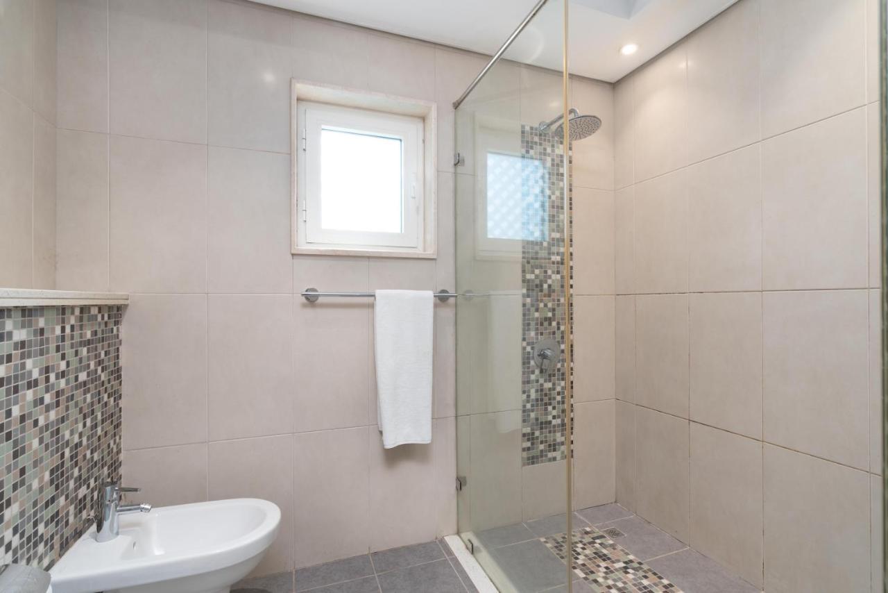 6 Plus 1 Bdr Jumeirah Park With Amz Climatized Huge Private Pool - 5 Min From Jbr Beach Apartamento *