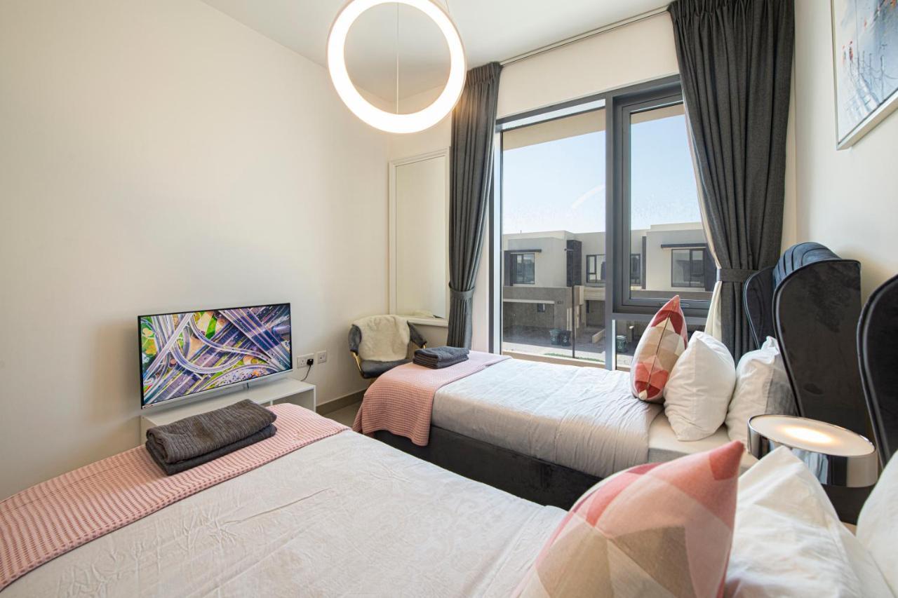 Modern Hills Luxury 4 Bedroom Villa Dubai
