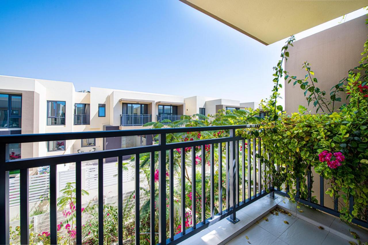 Villa Modern Hills Luxury 4 Bedroom