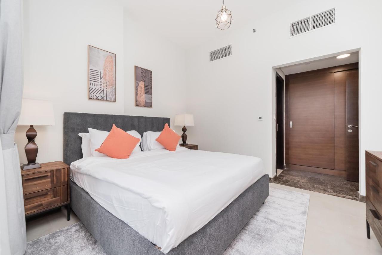 Luton Vacations Homes -sparkle Towers, Marina -30ab3 Apartment Dubai