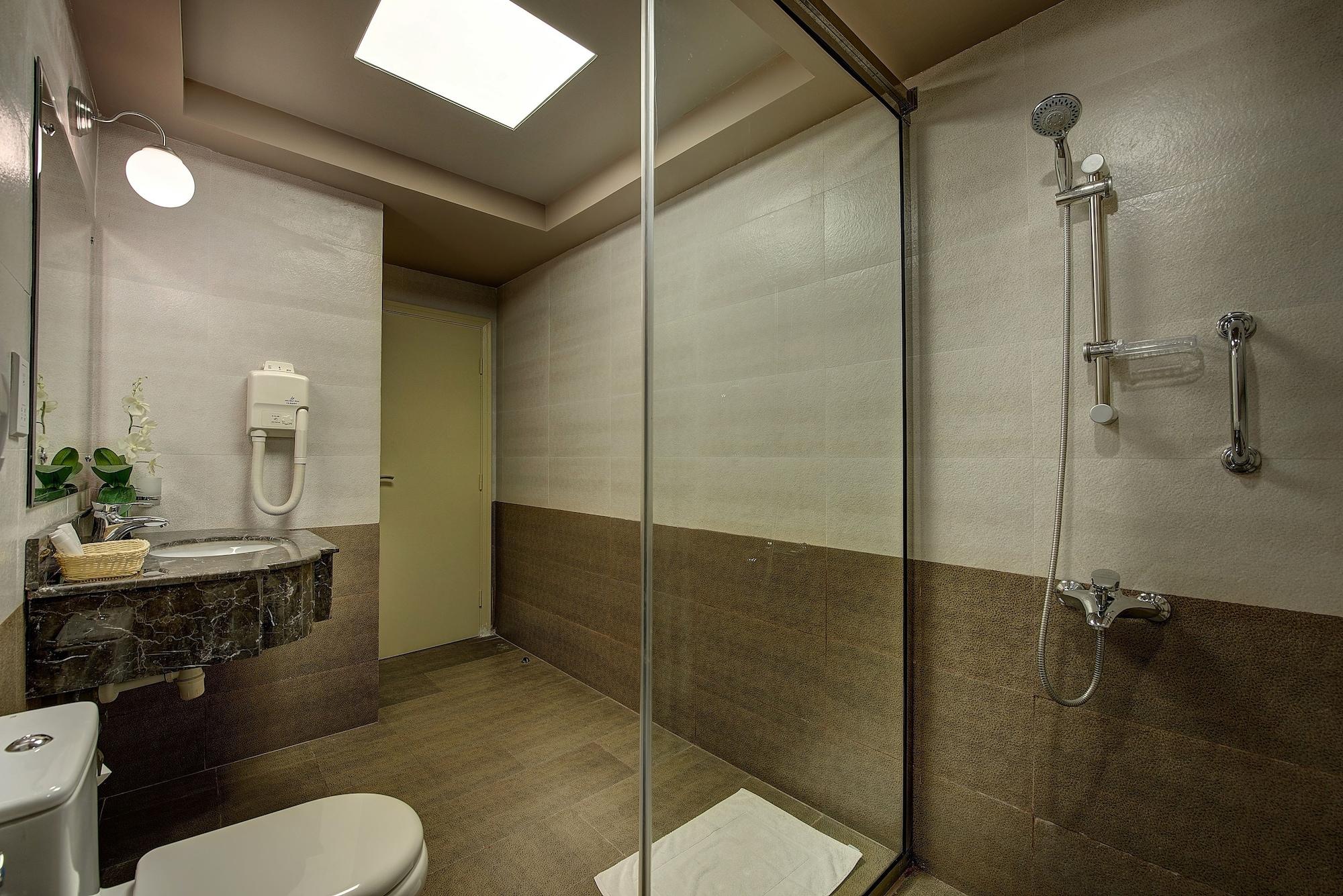 Nihal Hotel 3*