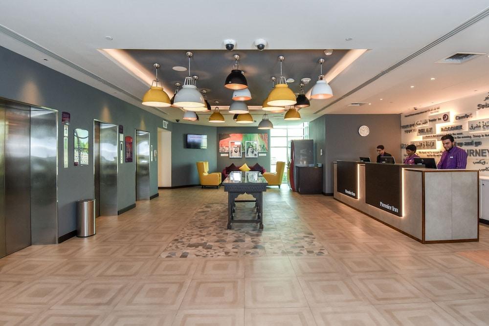 Premier Silicon Oasis Hotel 3*
