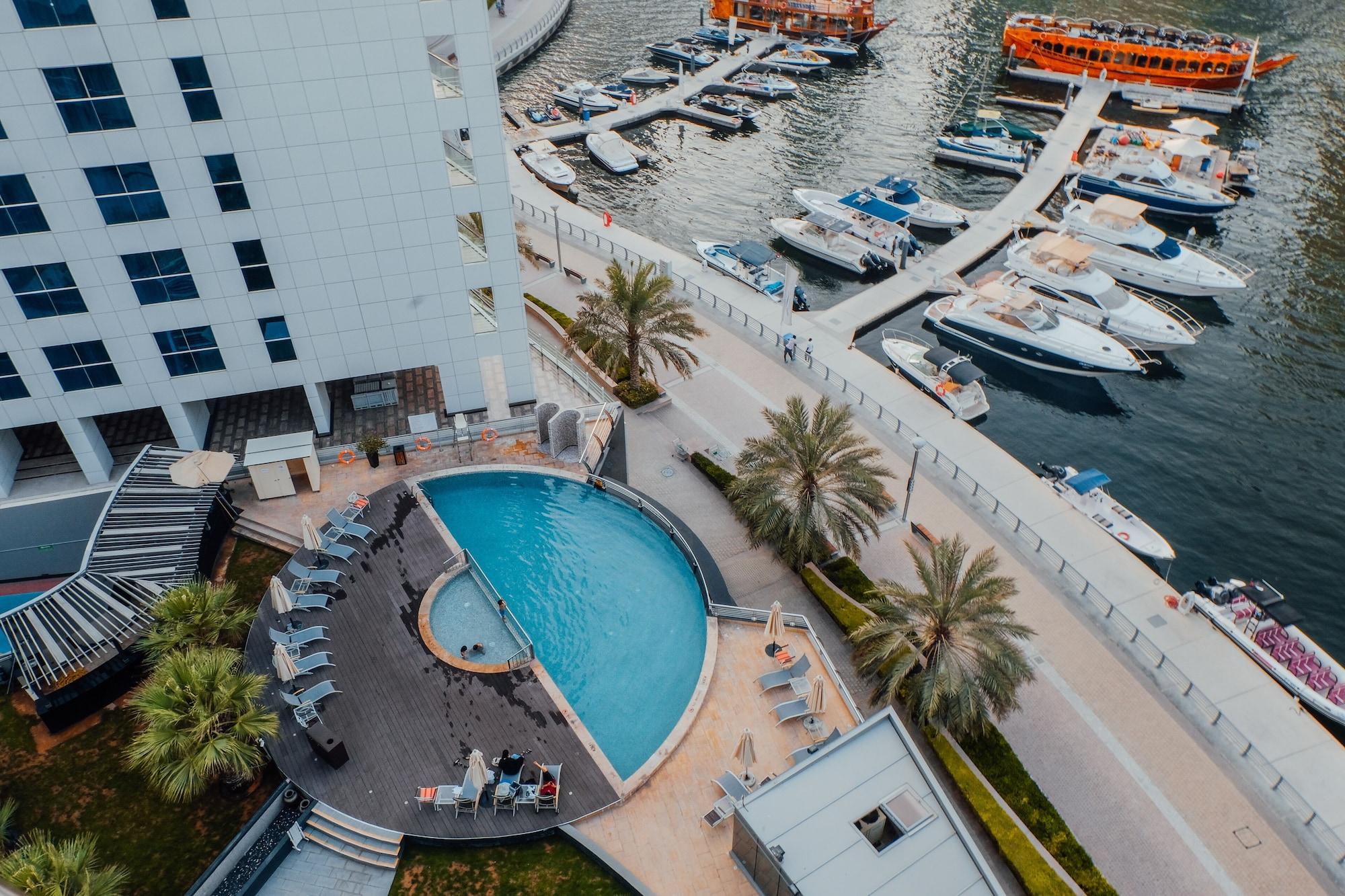 Apart Otel Signature And