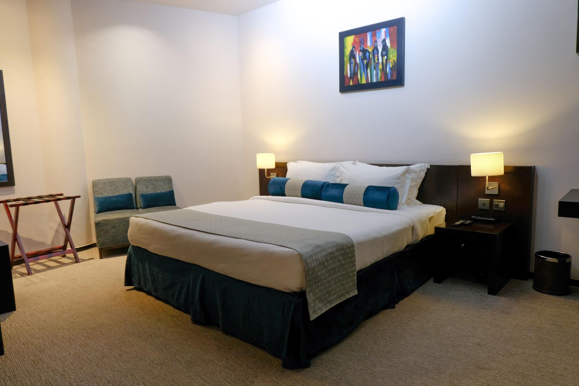 Signature And 4* Dubai