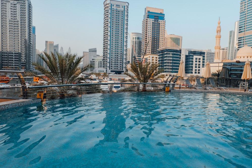 Signature And Apart Otel 4*