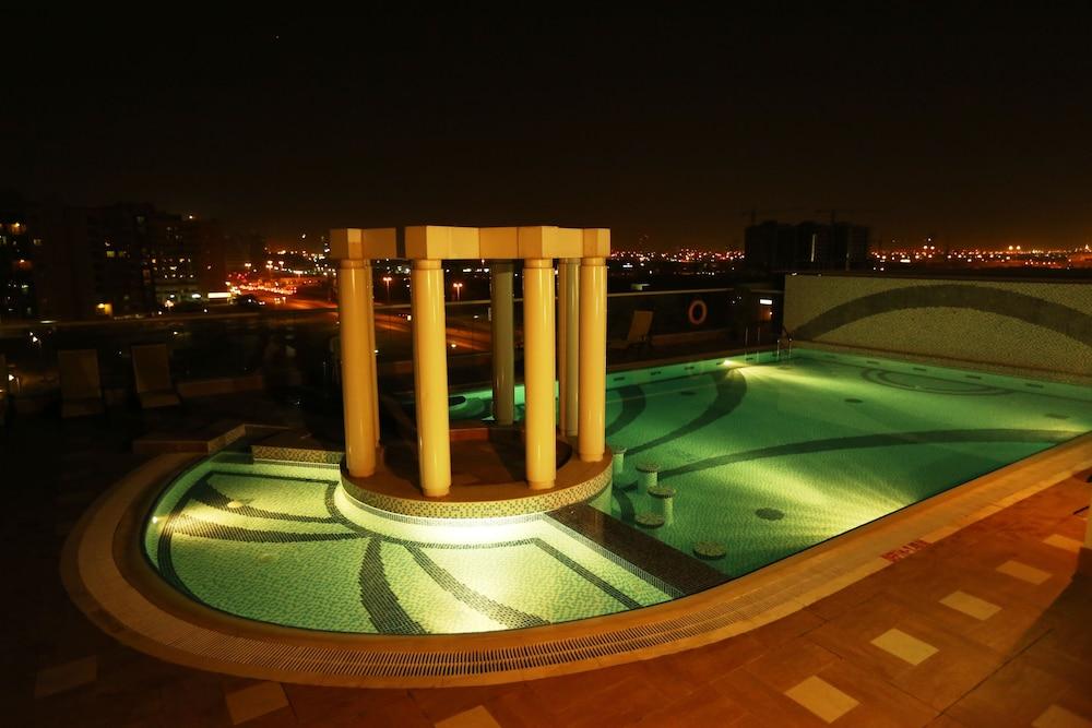 Dunes Al Qusais Aparthotel