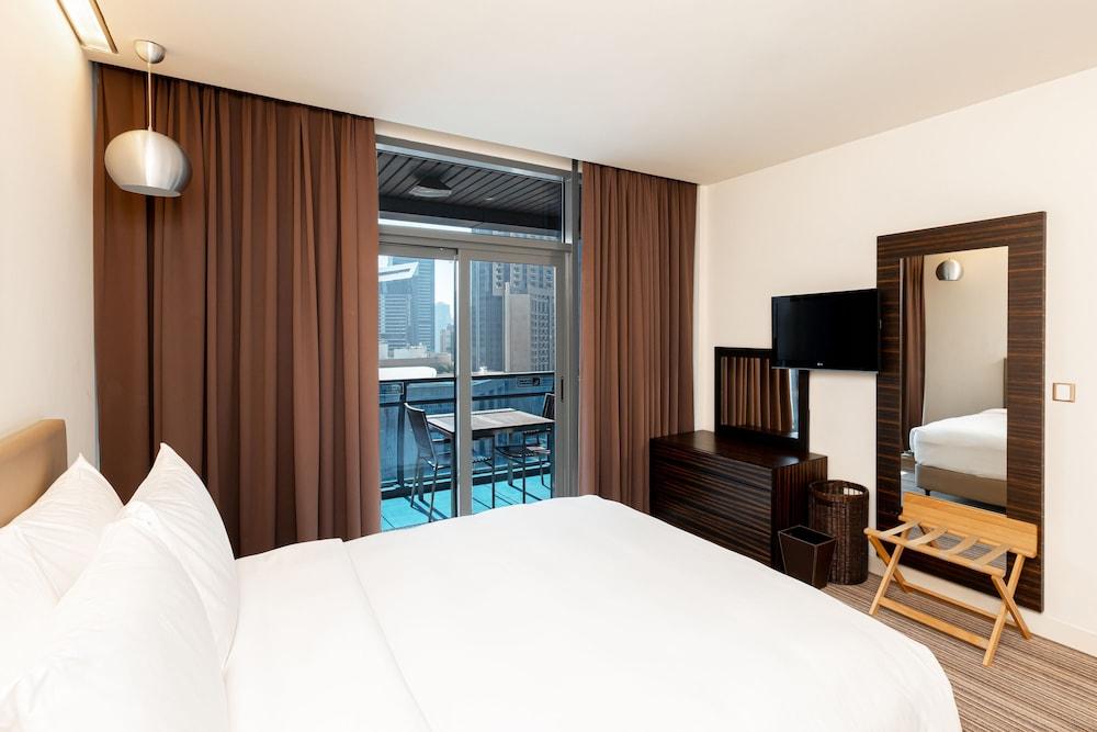 Aparthotel Radisson Blu Residence, Marina 5*