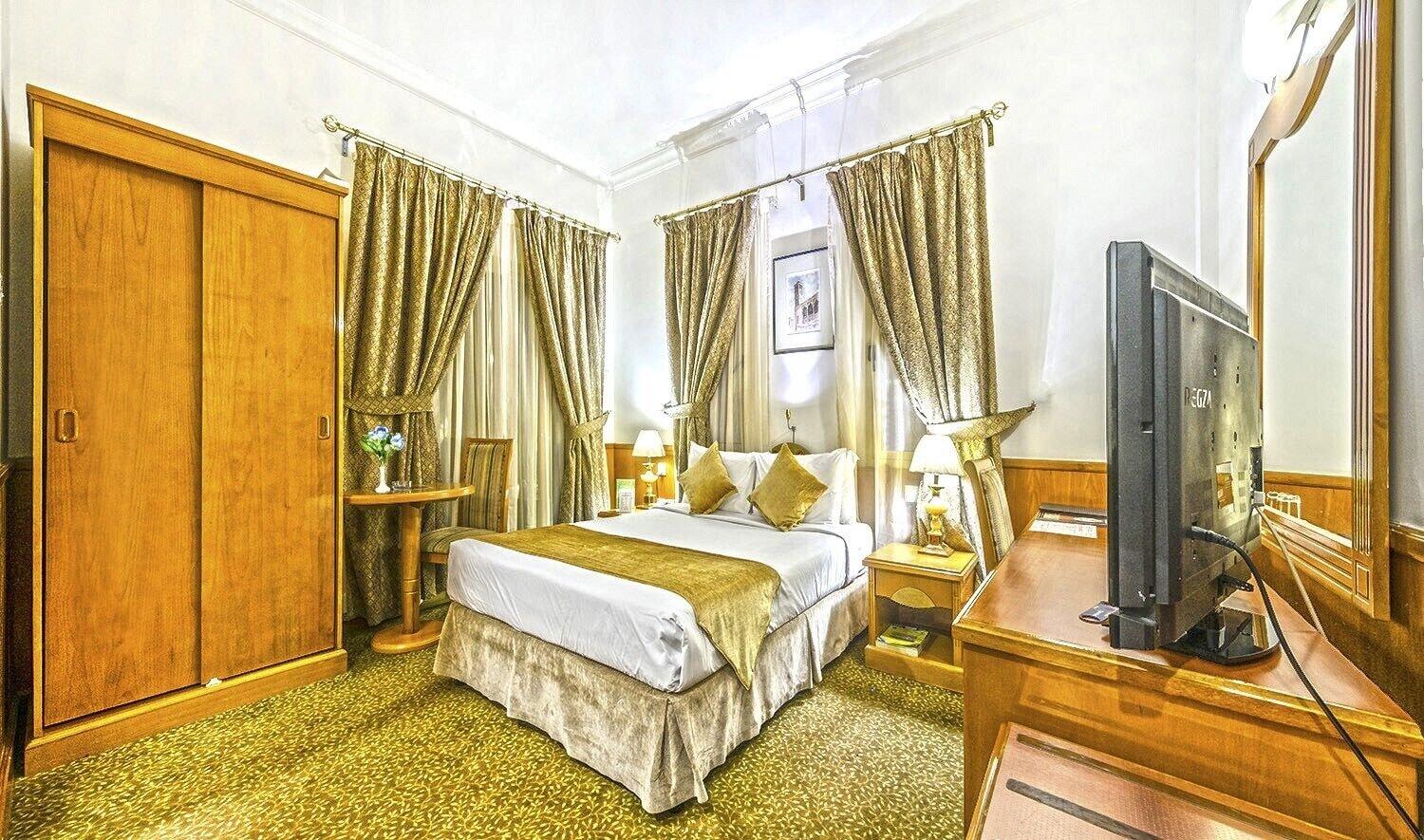 Zain International 3*