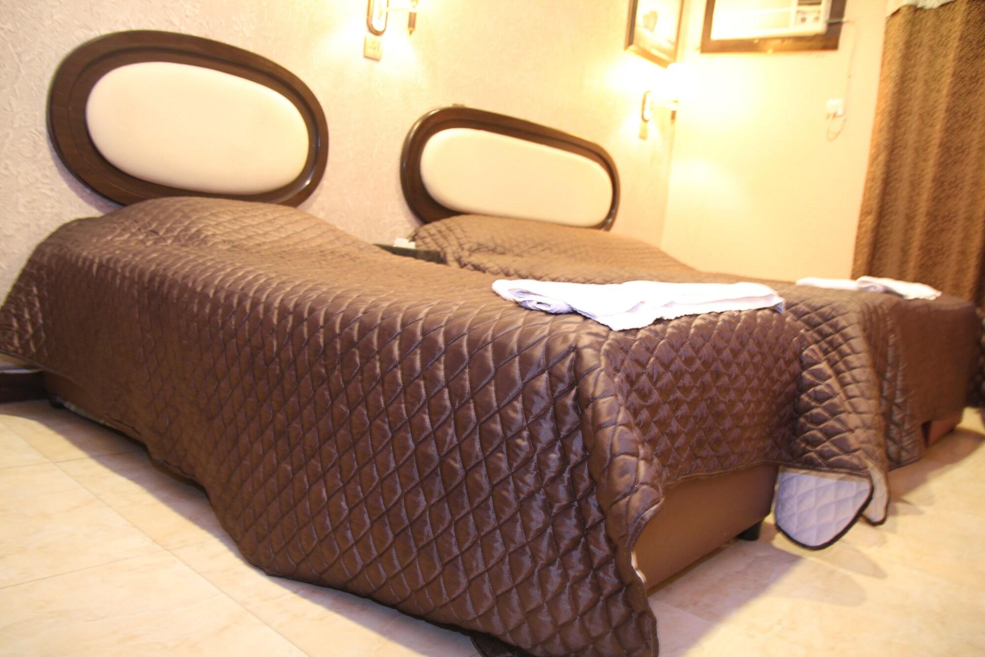 Grand Sina Hotel