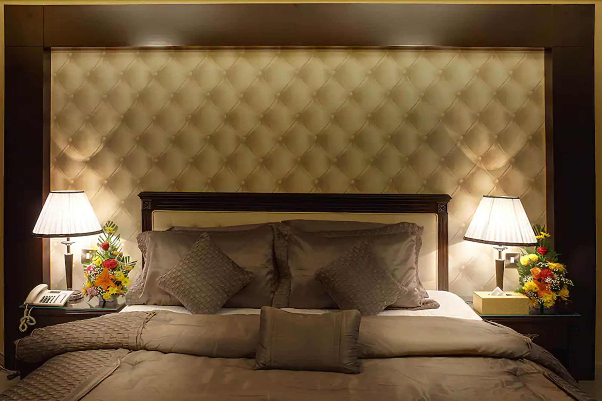 Apart Otel Deira Deluxe 4*