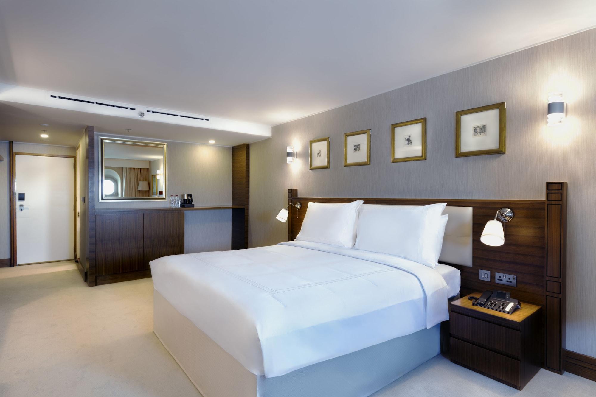 Hotel Queen Elizabeth 2 Dubai