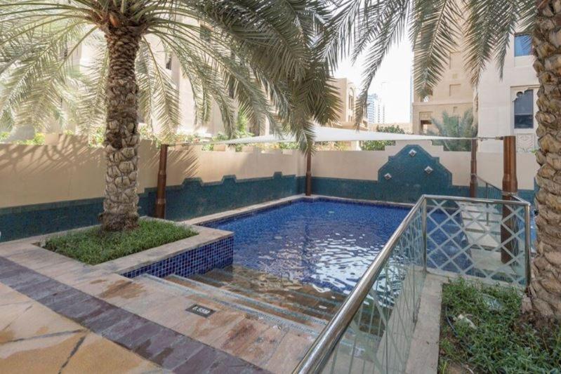 Higuests - Charming With Private Balcony Near Mall * Dubai