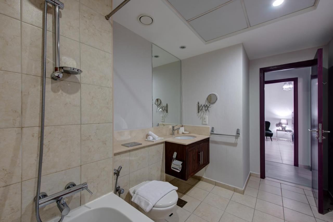 Apartment Durrani Homes: Luxury Living With Burj Khalifa View